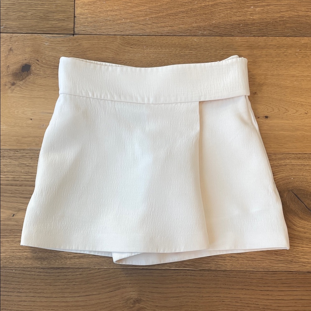 Women's White High-Waist Skort